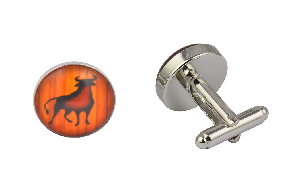 CGHC0286.jpg Orange Bull Cufflinks - Image 1